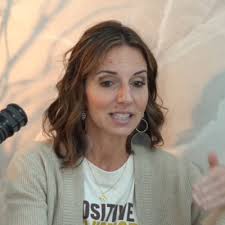 Secrets of a Top Female Plastic Surgeon: Dr. Stephenie Poris Shares Her  Journey by SheNETWorks