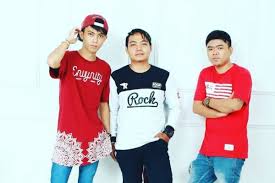 Panas lagu disco terbaru 2020 ever salikara respect seni or ft tianstrom, video lagu disco paling heboh! 10 Potret Bassgilano Grup Di Balik Lagu Tetew Yang Viral Di Tik Tok