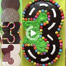 Hup Hup Hurray Cars Cake For Children S Birthday In 2020 Torte Kindergeburtstag Auto Torte Cars Kuchen