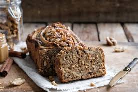 Sbucciatene 4, schiacciatele con la forchetta e mescolatele con 120 g di burro a pomata e 120 g di zucchero. Banana Bread Light Ricetta Facile Senza Uova E Burro Segretodonna