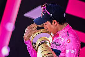 Egan bernal es el campeón del giro de italia 2021, el colombiano consigue su segunda gran vuelta, luego del tour de francia 2019. Zh Wfmq Rfi8tm