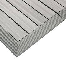 Newtechwood 1 6 Ft X 1 Ft Quick Deck Composite Deck Tile Outside Corner Trim In Icelandic Smoke White 2 Pieces Box In 2020 Deck Tile Composite Decking Deck Tiles