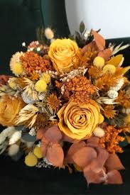 Your favorite blooms — from roses and peonies to lilies and daisies — send specific messages. 17 Bold And Beautiful Burnt Orange Bridal Bouquets Inspiration And Advice To Plan The Perfect Wedding