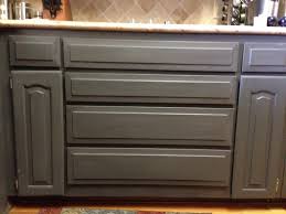 Chalk paint is like no other paint you've ever used. Using Chalk Paint To Refinish Kitchen Cabinets Wilker Do S