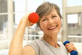 Resultado de imagem para mulher na menopausa imagens