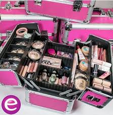 Makeup addicts are obsessed with the flawless finish it leaves behind. 31 Hilarious Makeup Addiction Signs That Mean You Love Makeup