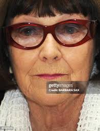 252 Barbara Newton Stock Photos, High-Res Pictures, and Images