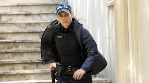 In fact, the show has just been picked up for a second season. Bild Zu Missy Peregrym Rookie Blue Bild Missy Peregrym Filmstarts De
