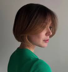 Any local hairdressers able to fit me in for a full head of highlights  before Friday?🙏🙏 been cancelled