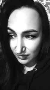 Carly Yeager's Instagram, Twitter & Facebook