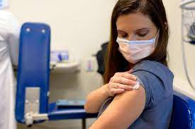 A principios de octubre comenzó la campaña de vacunación de la gripe, una enfermedad que antes de la irrupción del coronavirus era responsable de las semanas con mayor presión hospitalaria del año. Eficacia Y Seguridad De Las Vacunas Contra El Covid 19 Memorial Sloan Kettering Cancer Center