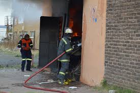 Ladysmith's town council is mulling their options to fix the retaining wall — none of which are cheap. Watch Old Aloes Building In Ladysmith Destroyed In Fire Northern Natal News