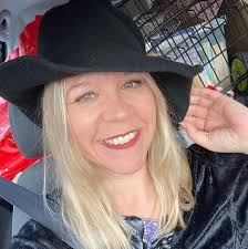 I am looking to create a book club at my pub, The Bull. I love books and  reading and wondered if many other people would be interested?