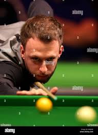 Oliver lines during hi-res stock photography and images