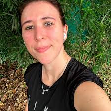 2024 foi incrível! Realizei muitos sonhos e vivi momentos inesquecíveis  (incluindo minha ida às Olimpíadas!) 🥇 Mas o que esperar de 2025? MUITO  MAIS! 💥 Quero continuar cuidando de pacientes incríveis, conhecer