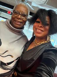 Community member receives award