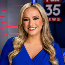 Savannah Dobson's Instagram, Twitter & Facebook