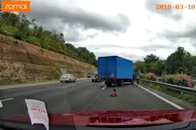 Accident near lake maggiore#breakingnews#italycar#latestnewsnearby crisis administrations said the mishap occurred on. Police Arrest Reckless Driver In Viral Video Of Toddler Flung Out Of Car News Rojak Daily