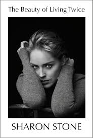 Шэ́рон вонн сто́ун — американская актриса, продюсер и бывшая модель. Sharon Stone On How Basic Instinct Nearly Broke Her Before Making Her A Star Vanity Fair