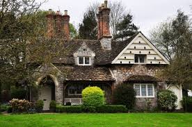 Small brick cottage style homes cottage style homes brick. Gorgeous English Cottage Style Houses Decor Tips