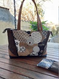 Sac Porte Epaule Sac Cabas Sac A Main Suedine Chocolat Et Tissu Japonais Motif Dorayaki Noir Et Or Sac Et Porte Monnaie Assor Sac Porte Epaule Sac Sac Cabas