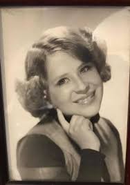 Who remembers a young girl named either Vivian Hernandez or Ramirez in the  80s? She lived somewhere