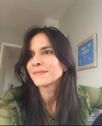 Lo que das con esfuerzo y amor, el Universo te lo devuelve en bendiciones.  #patriciavelasquez #actress #actriz #supermodel #speaker #Mother #activist  #author #unesco