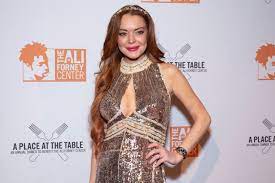 Lindsay Lohan Has Found Love, Shows Off Engagement Ring in Instagram Pics 