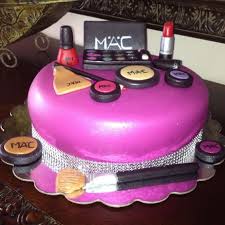 Little pouch is rkt, everything else is cake and fondant. Mac Makeup Cake Image 4122891 On Favim Com