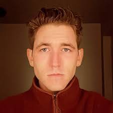 Victoria Plourde's Instagram, Twitter & Facebook