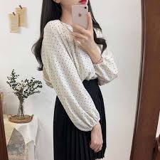 Cammomile blouse wanita 1808030 1904054 kmj v ruffle kotak ed40 photo photo varian dan warna lama bisa lihat di reviewnya. Blouse Wanita Kayoung Blouse Blouse Korea Atasan Wanita Pakaian Terlaris Korean Style White Terbaru Agustus 2021 Harga Murah Kualitas Terjamin Blibli