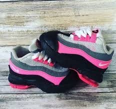 Nike Air Max 95 Neon Pink And Grey Preschool Size 4c Preowned Condition No Box Included Nike Retrojordans Sneake Nike Air Max 95 Nike Air Max Air Max 95