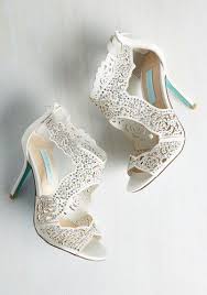 Something Bold Something True Heel In Ivory Mod Retro Vintage Heels Modcloth Com Ivory Heels Wedding Shoes Me Too Shoes