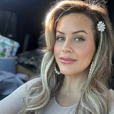 10X Ladies is an exclusive conference specifically for women ready to take  their lives to the next level. Join us!