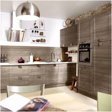 Même avec une superficie réduite, les astuces sont nombreuses pour aménager une belle cuisine.dans un renfoncement, le long d'un mur ou dans un espace atypique, les cuisinistes imaginent des meubles astucieux pour répondre aux besoins de chacun. Charniere Porte Cuisine Lapeyre