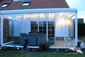 Ein Alu Terrassendach Der Marke Rexopremium 5m X 3 5m In Weiss Mit Makrolon Uv 2 16 30 Stegplatten Tran Uberdachung Terrasse Terrassenuberdachung Uberdachungen