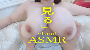 Faire fondre le lait cru! Marais seins qui stimulent le désir de  s’accrocher au mamelon!