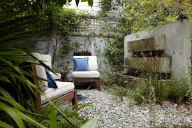 Garden Visit Subdividing A Small City Backyard To Make It Bigger Gardenista Water Features In The Garden Small Scale Gardening Garden Visits