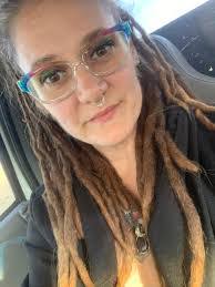 Dawn Mahon's Instagram, Twitter & Facebook