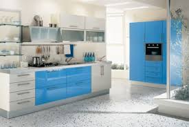 Loving The Little Splashes Of Blue This White And Sky Blue Kitchen Are A Definite Yes When It Comes To Modern Kitchens Granito Branco Granito Cozinha Even if you know you want white and gray, there are still so many different shades to choose from.