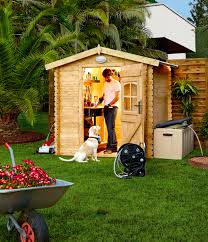 Pour vos projets de bricolage, jardinage et aménagement de la maison, leroy merlin propose un grand choix de marques au meilleur prix ainsi que des idées, conseils et services de location ou pose à domicile. Casetas De Madera Perfectas Para El Almacenaje De Utensilios De Jardin Leroy Merlin Caset Casetas De Jardin Caseta De Madera