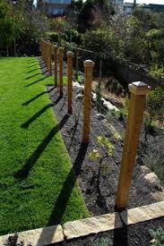 Beautiful And Incredible Landscape Design For The Inspiration Of Your Home Garden Innercourt Permaculture Co Modern Garden Trellis Garden Trellis Garden Vines