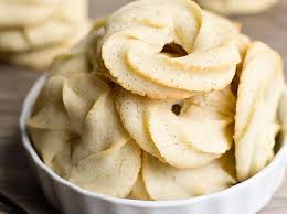 Une Recette Super Simple De Biscuits Au Beurre Comme Grand Maman Recipe Danish Butter Cookies Cookie Recipes Pastry Cook