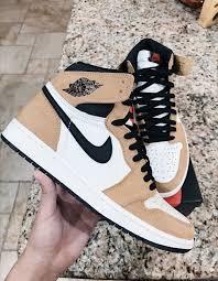Neváhajte a nakúpte u nás už dnes. Pin Von Noemi Malvido Auf Shoes Nike Schuhe Frauen Nike Schuhe Outfits Schuhe Frauen