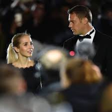 Nina weiss wurde am 22. Manuel Neuer Vom Fc Bayern Und Nina Weiss Heiraten Standesamtlich