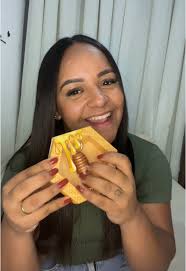 Pam Santos (@saantos_pam)