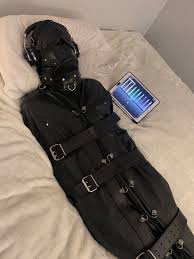 BondageMatt on X: This gimp just can't get enough storage time. It keeps  coming back for more heavy bondage and isolation. 😈  t.co1vaLyptnd4  X