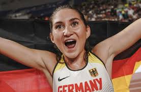 Wie sieht ein tag im leben von gesa felicitas krause aus? Leichtathletik Wm In Doha Gesa Felicitas Krause Der Lohn Fur Die Qualen Sportmeldungen Stuttgarter Zeitung