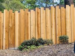 La clôture en bois sur muret. Epingle Par Ch Destjores Sur Idee Pour Maison Cloture De Palette En Bois Palette Bois Jardins