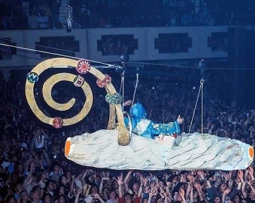 There's always something special in the air on New Year's Eve. For one  lucky crowd who ushered in 1979 with the Grateful Dead, that thing in the  air happened to be concert